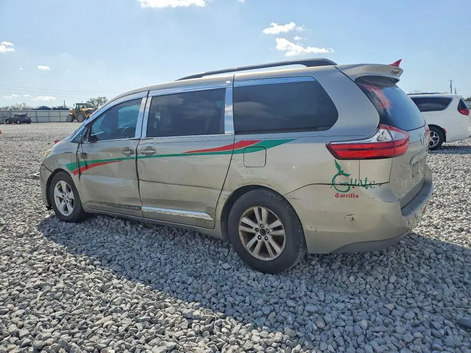 2015 TOYOTA SIENNA XLE 8-PASSENGER  