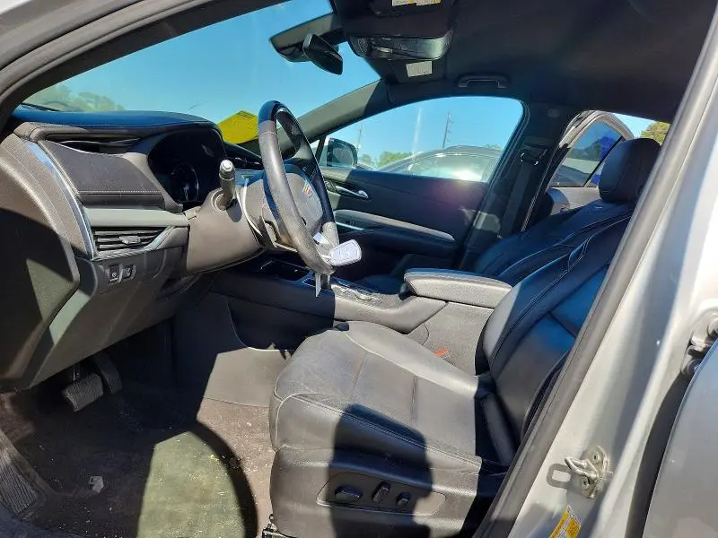2022 CADILLAC XT4 PREMIUM LUXURY  