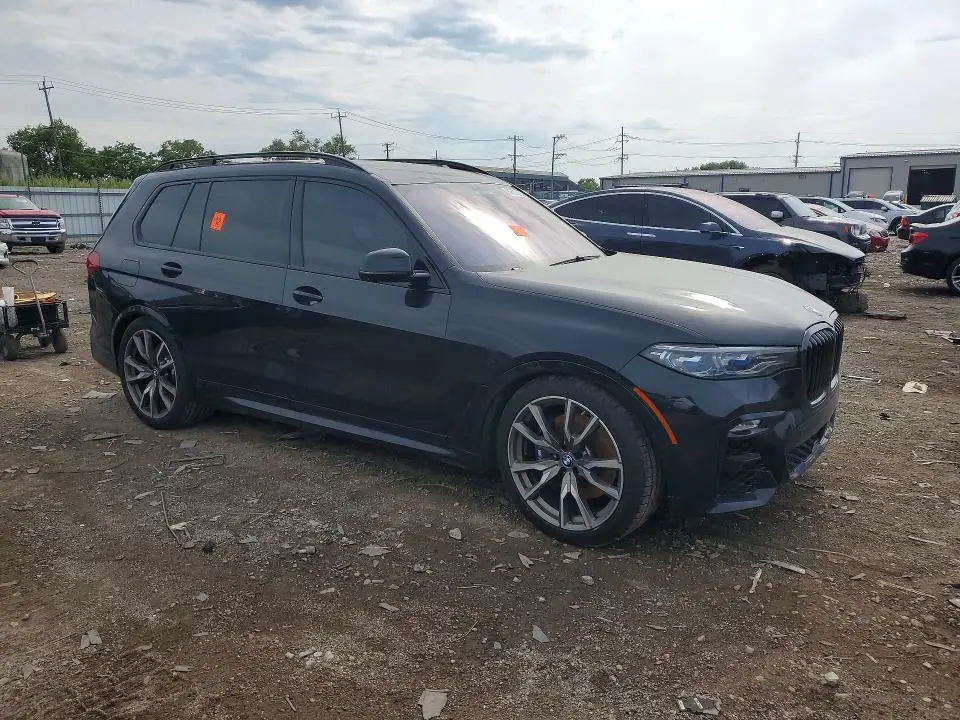 2022 BMW X7 M50I  