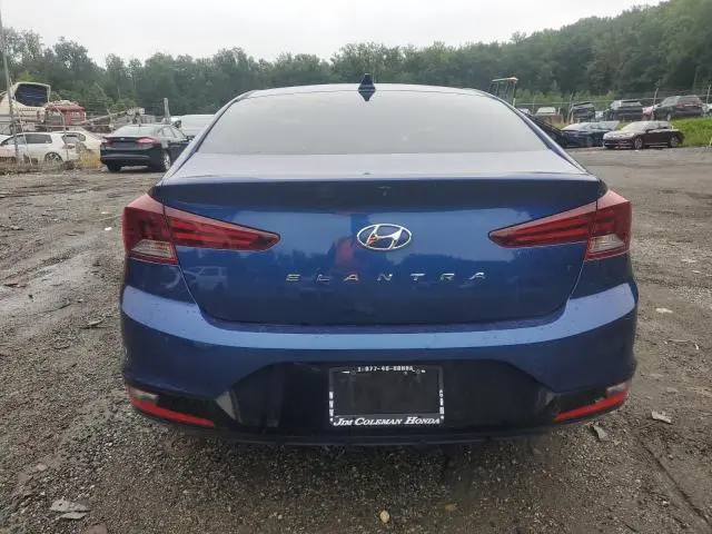 2020 HYUNDAI ELANTRA SEL  