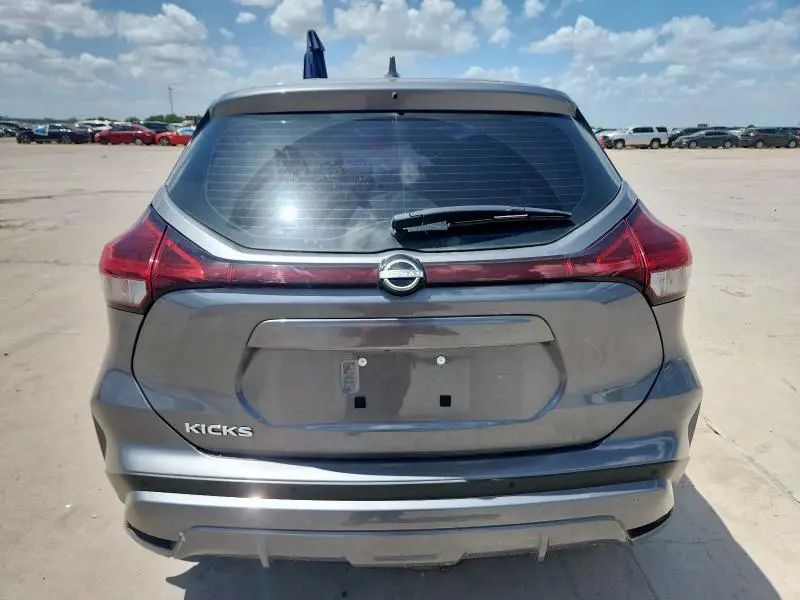 2024 NISSAN KICKS S  