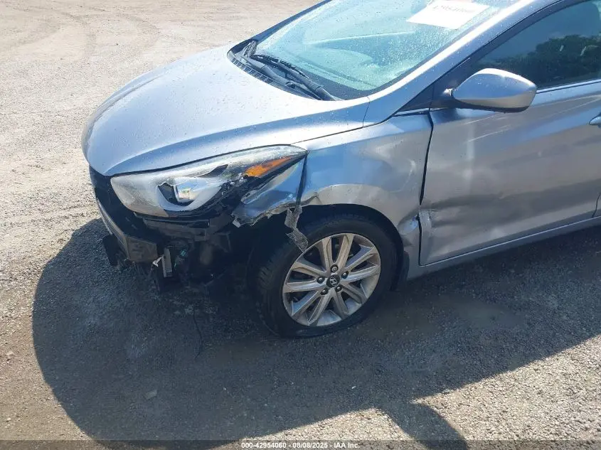 2015 HYUNDAI ELANTRA SE