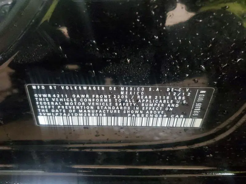 2013 VOLKSWAGEN JETTA SEL  