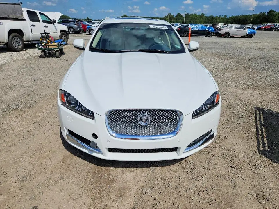 2013 JAGUAR XF   