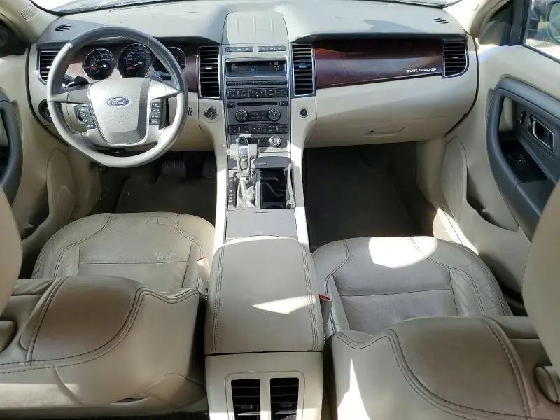 2011 FORD TAURUS SEL  