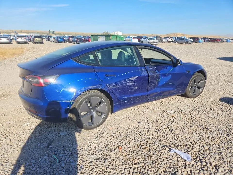 2022 TESLA MODEL 3   