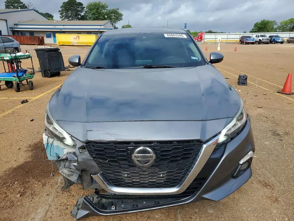 2020 NISSAN ALTIMA SL  