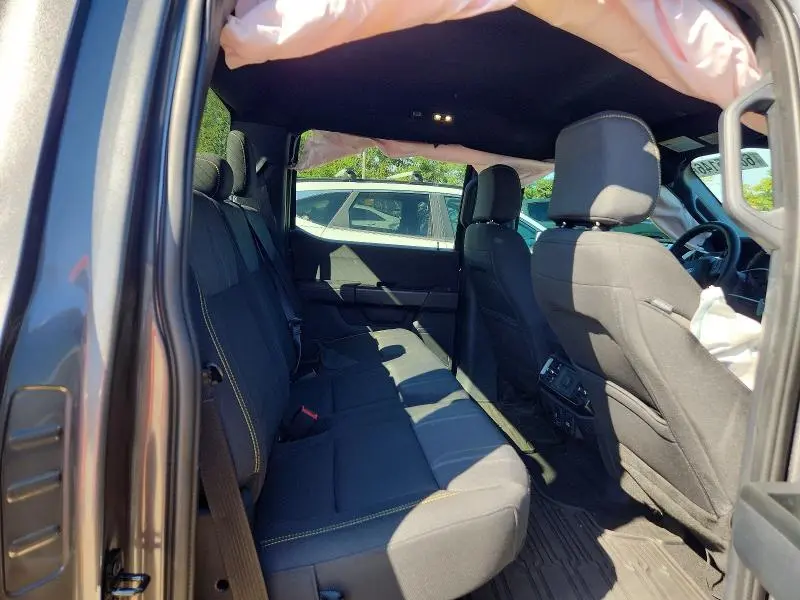 2024 FORD F150 STX  