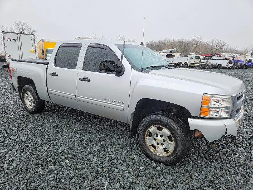 2010 CHEVROLET SILVERADO K1500 LT  