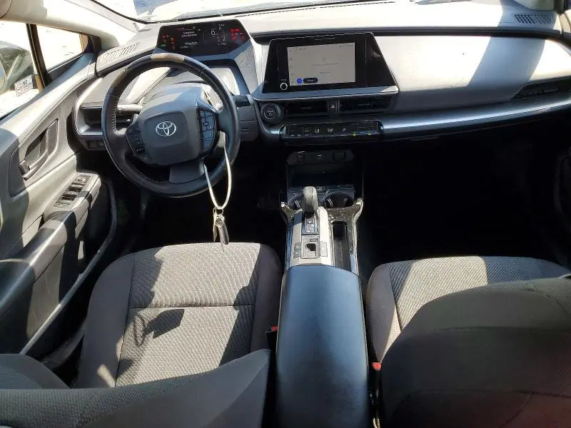 2023 TOYOTA PRIUS LE  