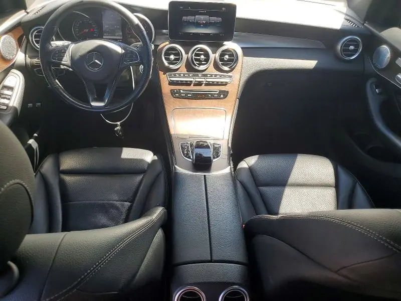 2019 MERCEDES-BENZ GLC 350E  