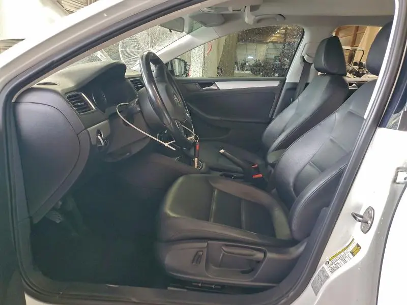 2014 VOLKSWAGEN JETTA SE  