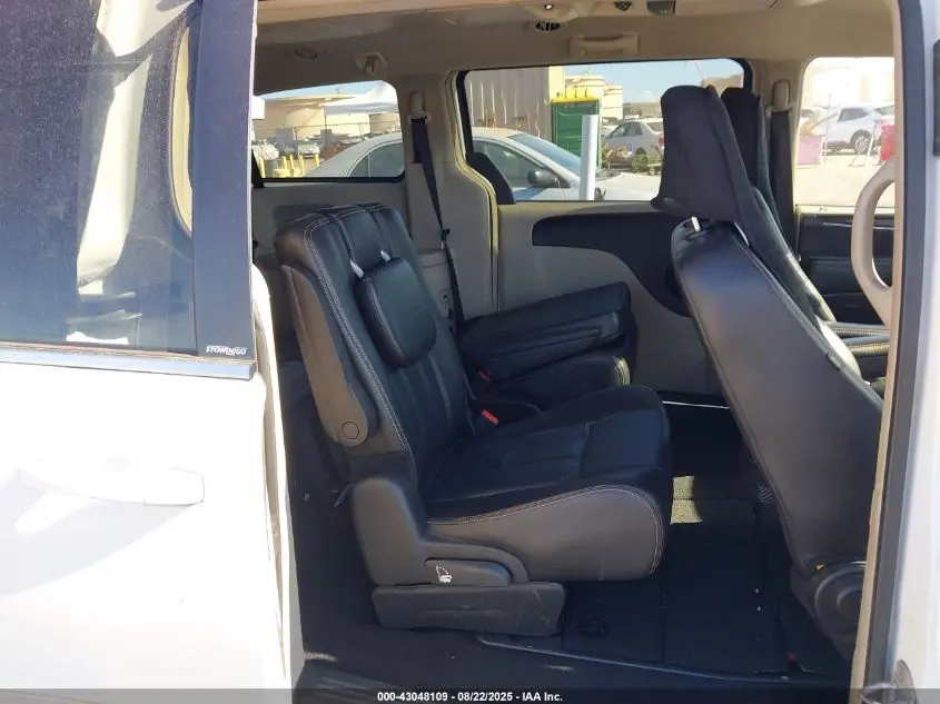 2014 CHRYSLER TOWN & COUNTRY TOURING