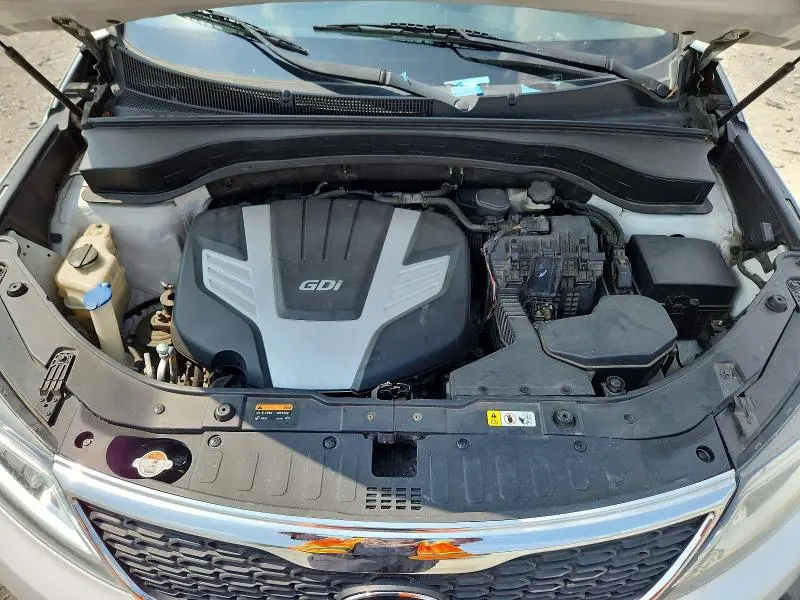 2015 KIA SORENTO LX  