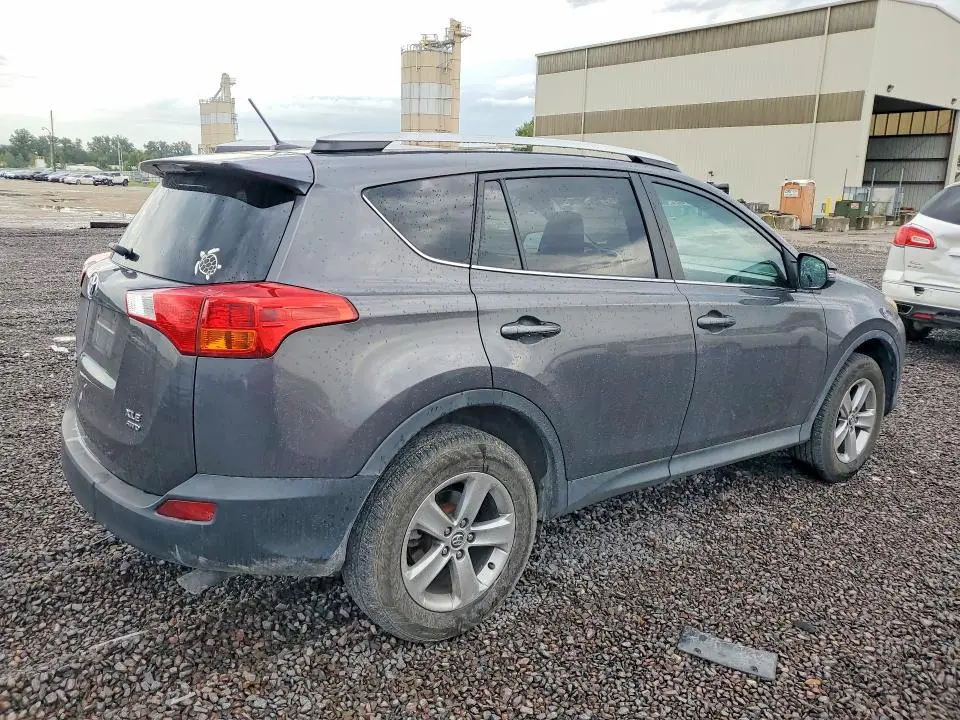 2015 TOYOTA RAV4 XLE  