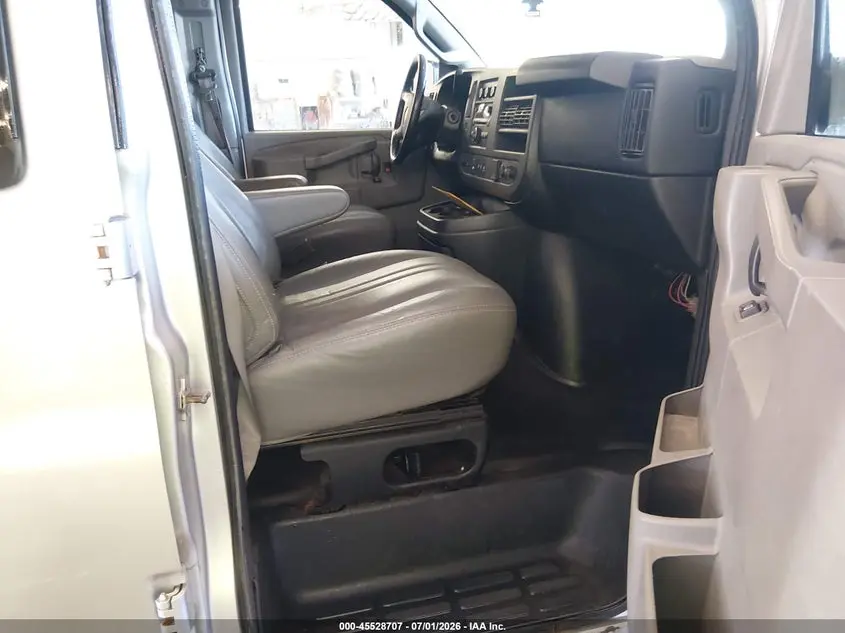 2016 CHEVROLET EXPRESS 3500 LS