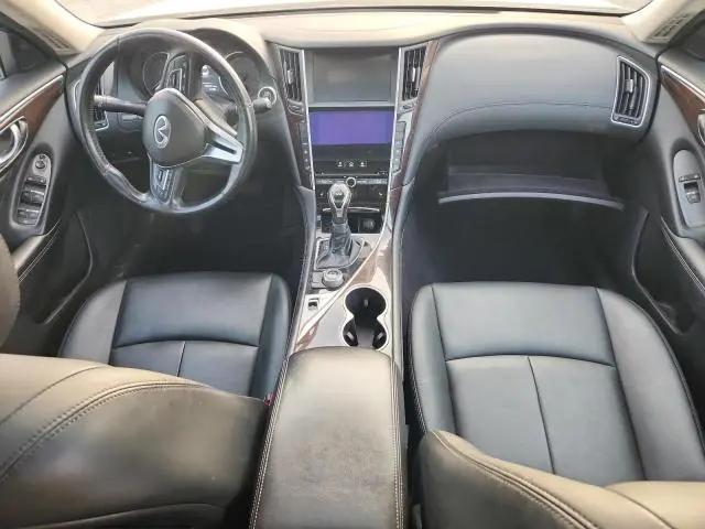 2018 INFINITI Q50 LUXE  