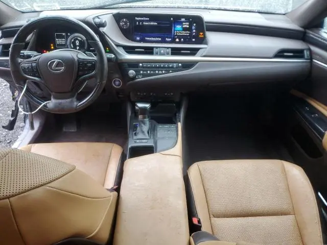 2021 LEXUS ES 300H  