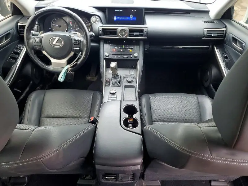 2017 LEXUS IS 300  