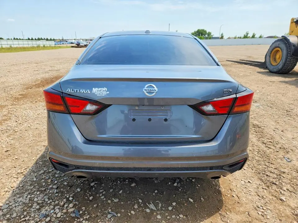 2019 NISSAN ALTIMA SR  