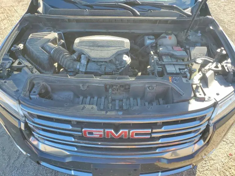 2020 GMC ACADIA AT4  