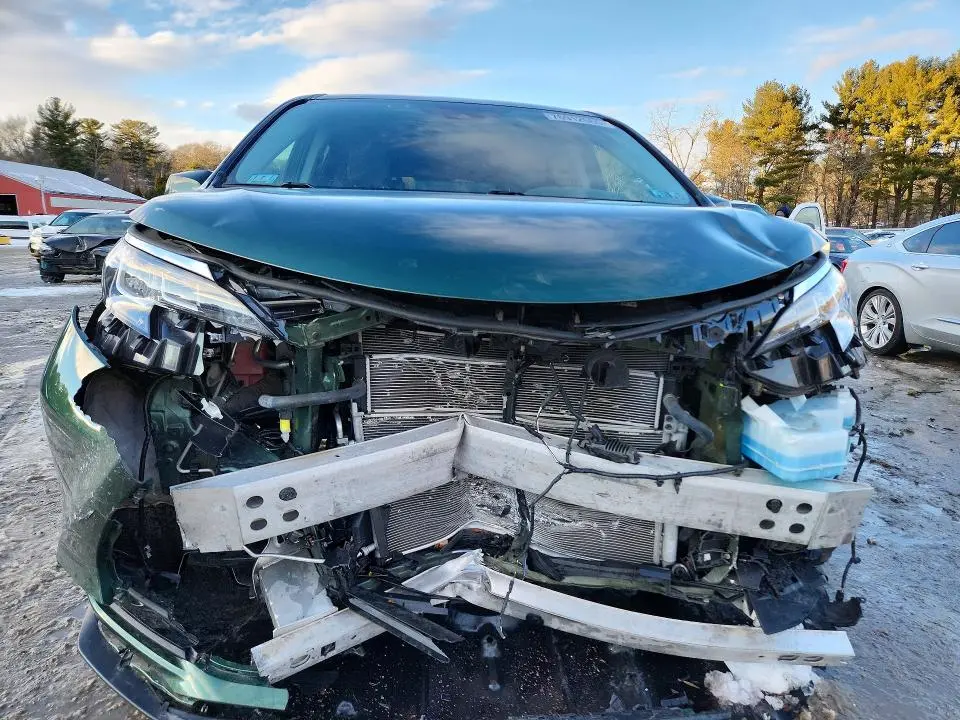 2022 TOYOTA SIENNA LE  