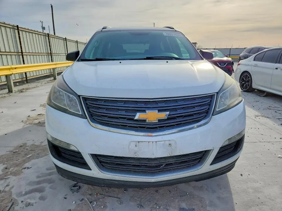 2017 CHEVROLET TRAVERSE LS  