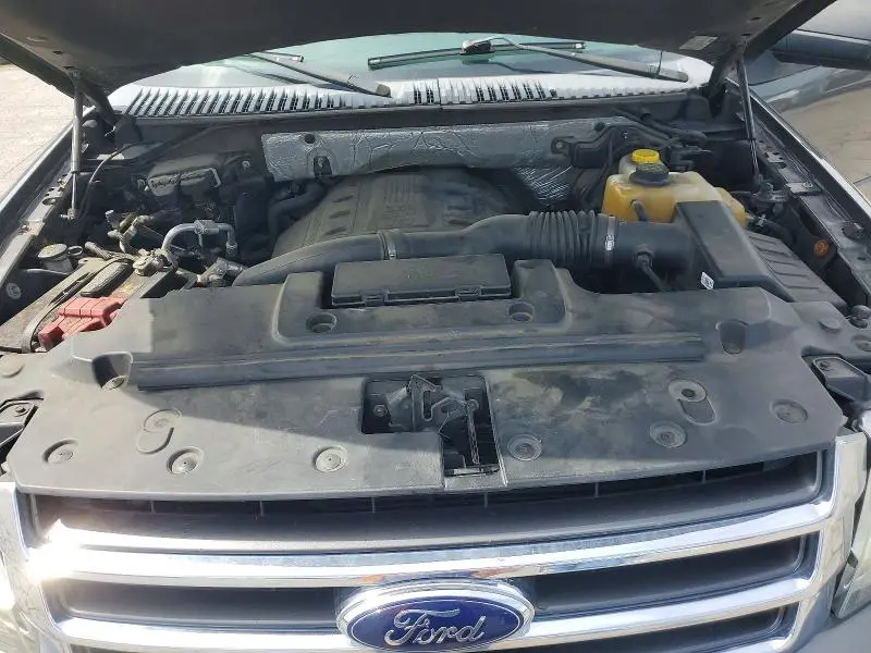 2016 FORD EXPEDITION EL XLT  