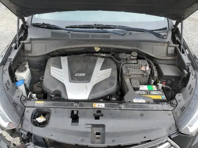 2017 HYUNDAI SANTA FE SE  