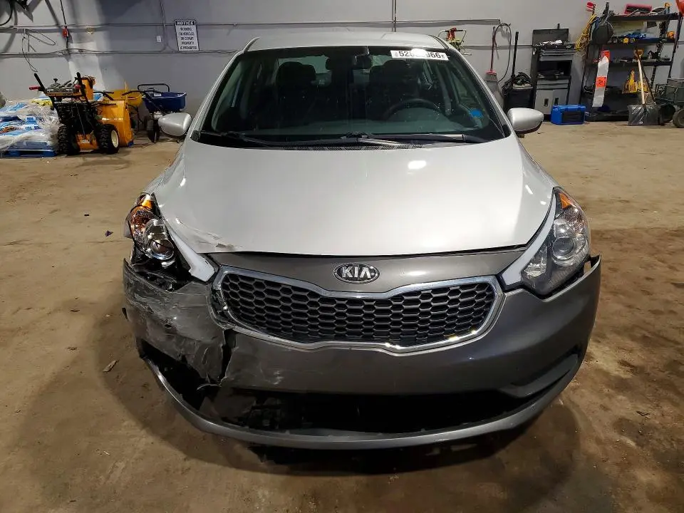 2016 KIA FORTE LX  