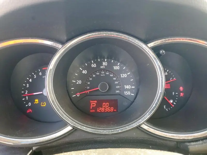 2013 KIA SORENTO LX