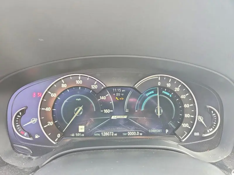 2019 BMW 530E   