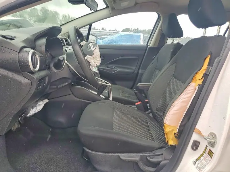 2020 NISSAN VERSA S  