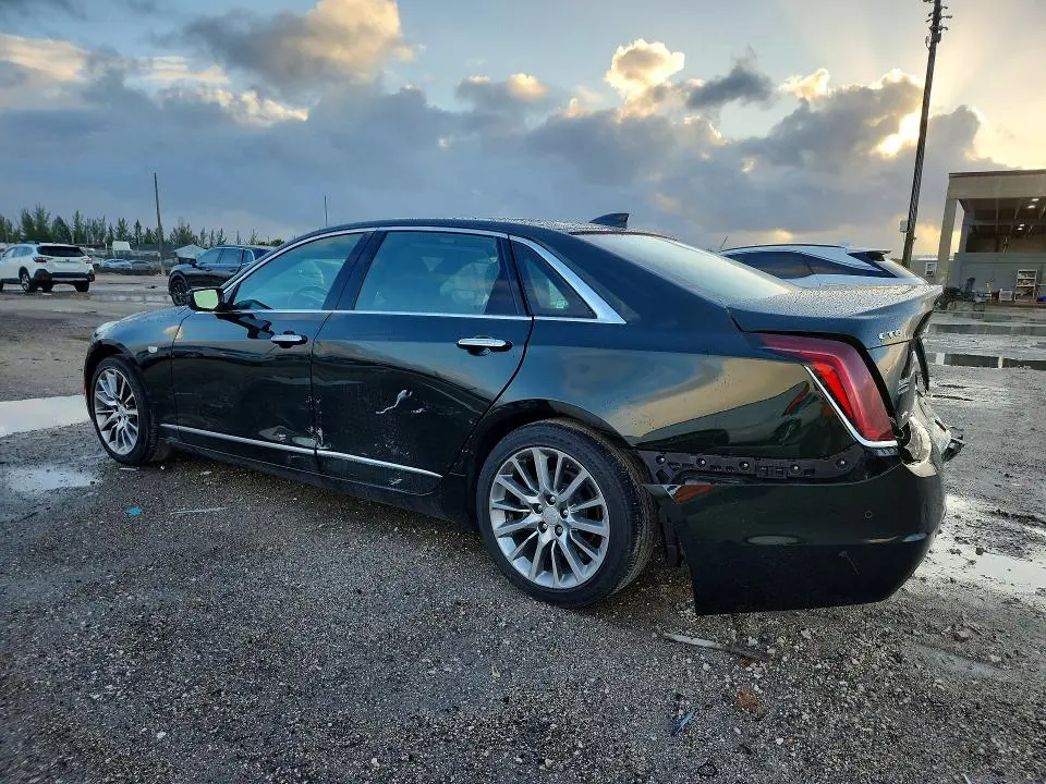 2017 CADILLAC CT6 LUXURY  