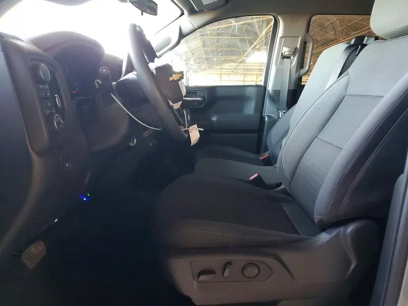 2025 CHEVROLET SILVERADO K1500 CUSTOM  