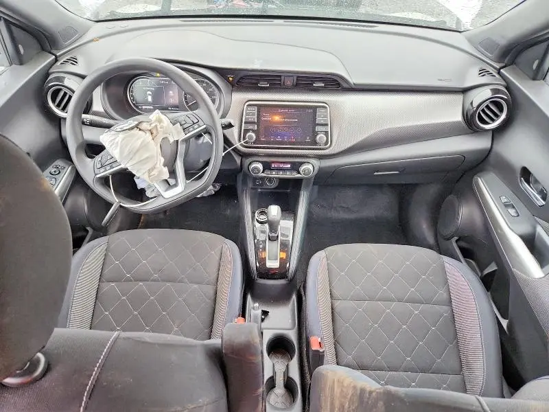 2018 NISSAN KICKS SV  