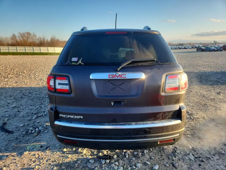 2015 GMC ACADIA SLE  