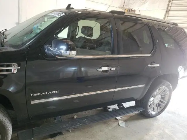 2013 CADILLAC ESCALADE PLATINUM  