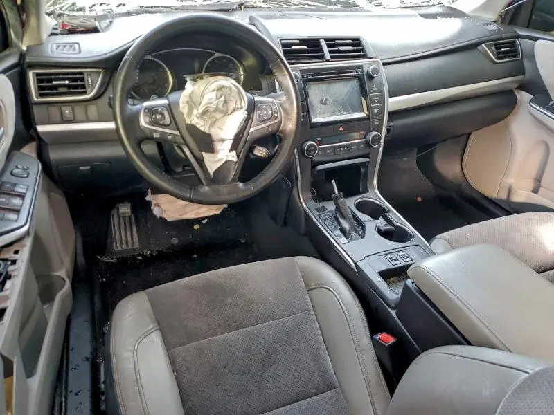 2015 TOYOTA CAMRY LE  