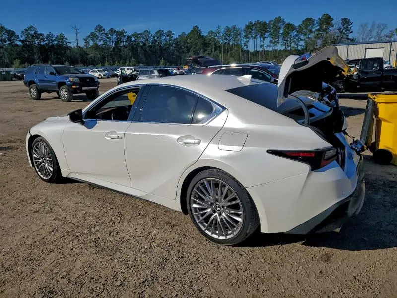 2022 LEXUS IS 300  
