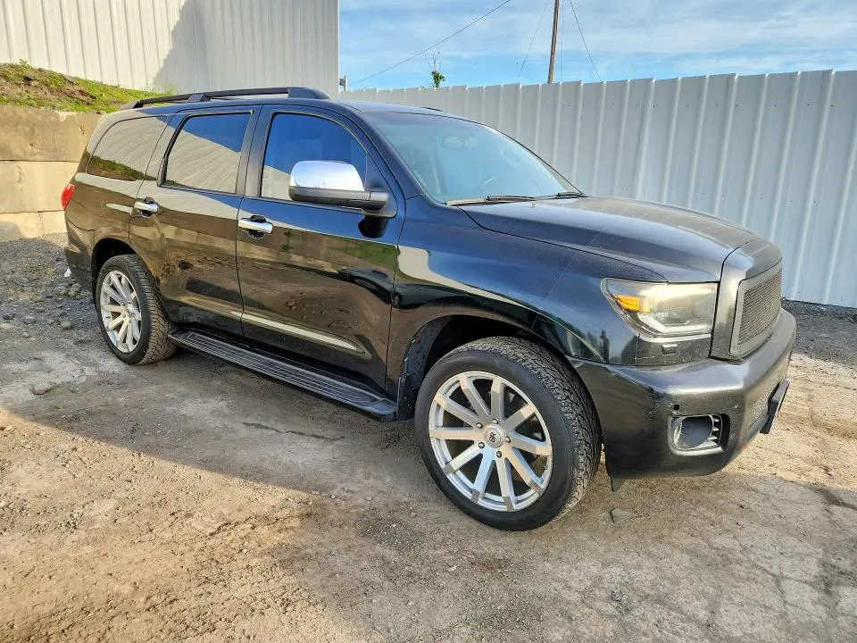 2010 TOYOTA SEQUOIA LIMITED  