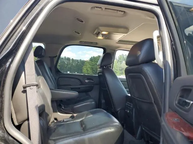 2010 CADILLAC ESCALADE PREMIUM  