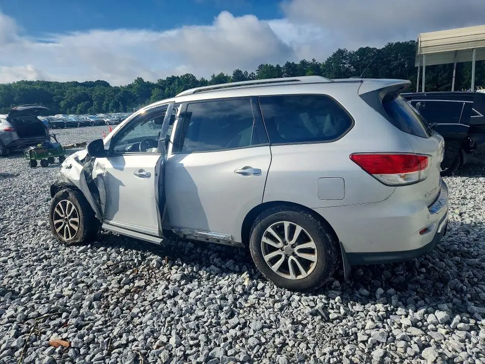 2016 NISSAN PATHFINDER SL  