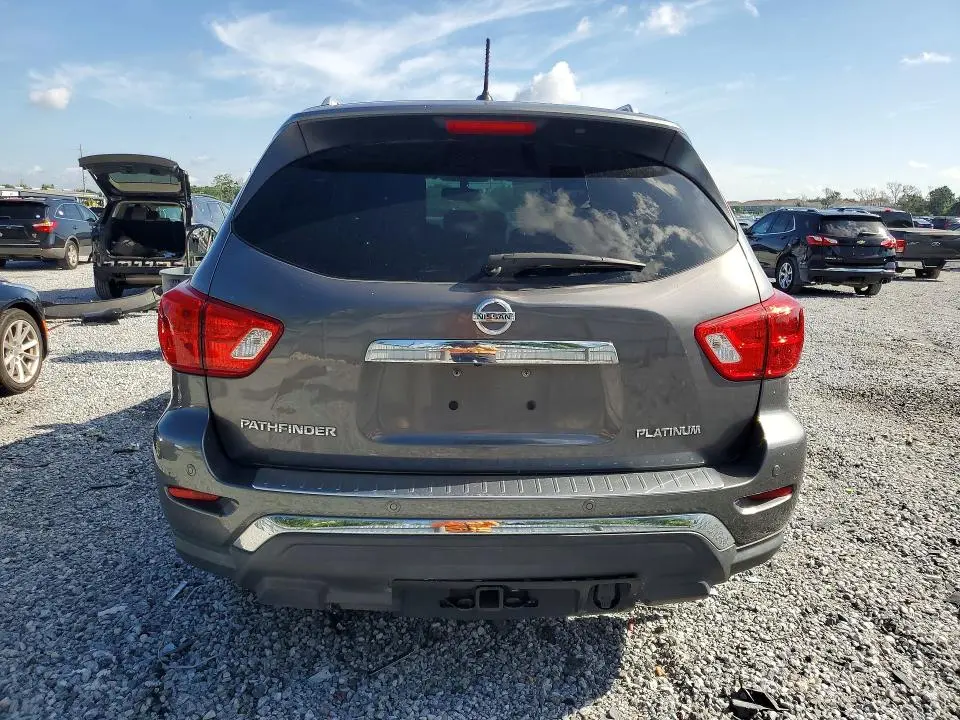 2017 NISSAN PATHFINDER PLATINUM  