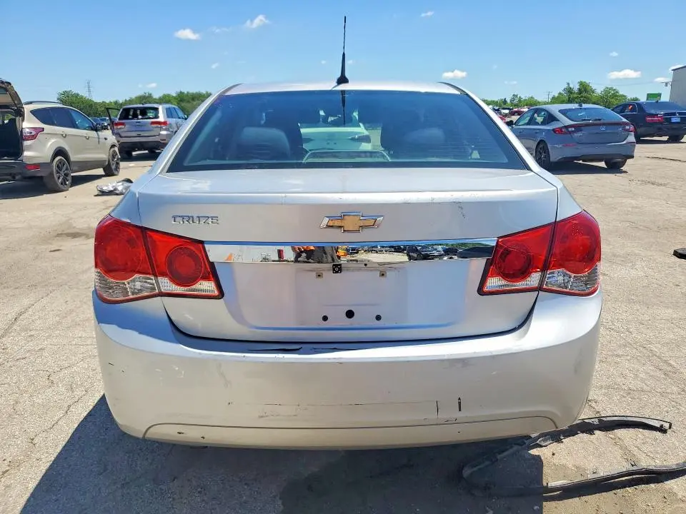2013 CHEVROLET CRUZE LS  