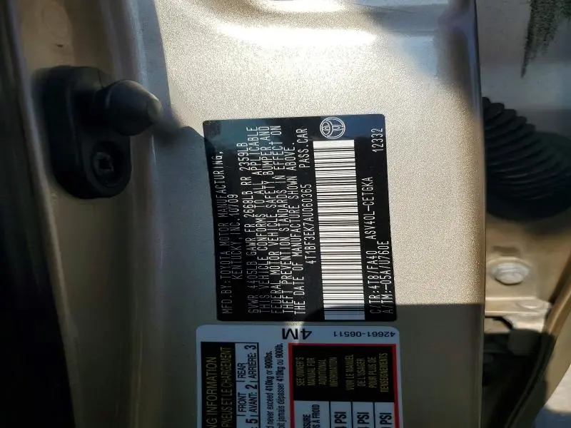 2010 TOYOTA CAMRY XLE  