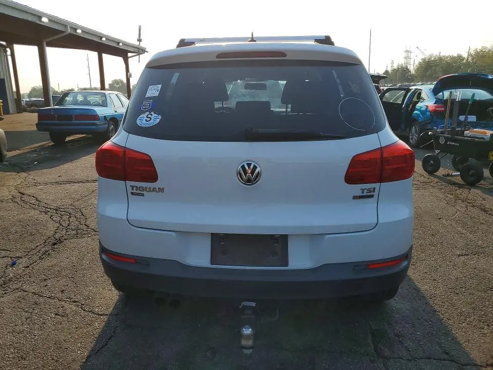 2017 VOLKSWAGEN TIGUAN S  