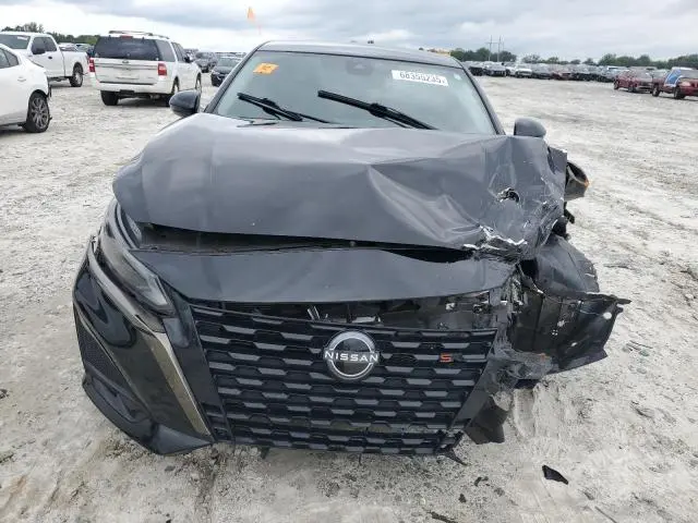2023 NISSAN ALTIMA SR  
