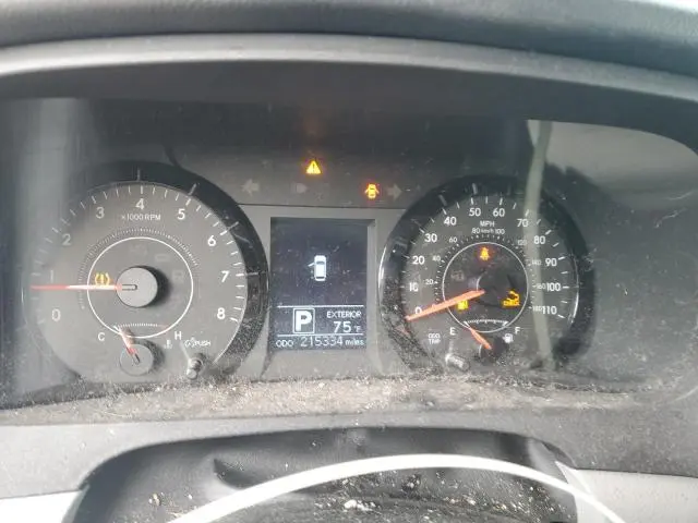 2015 TOYOTA SIENNA LE  