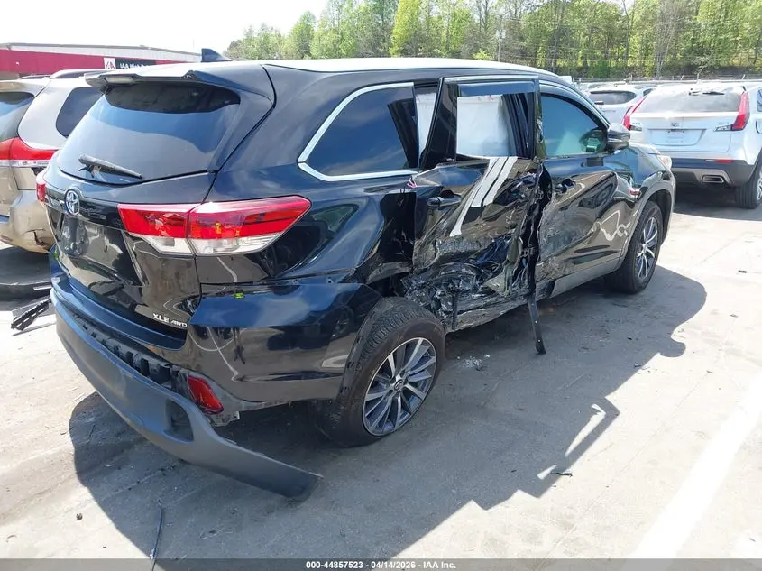 2019 TOYOTA HIGHLANDER XLE